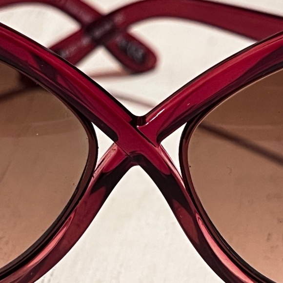 Tom Ford Women's Square Red Rose Sunglasses - Picture 11 of 11